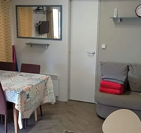 Mh 502 Bois Dormant Annexe *